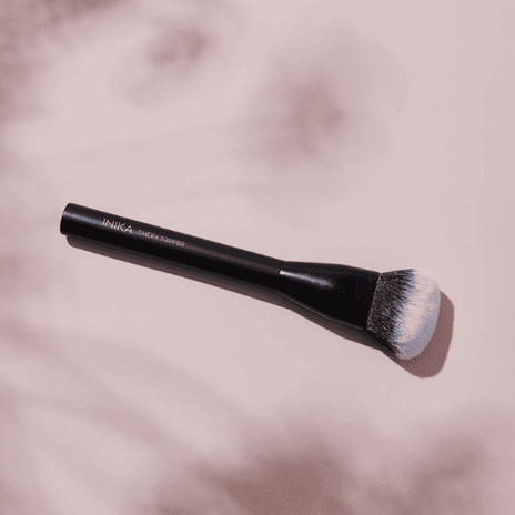 INIKA ORGANIC, skaistalų šepetėlis, 1vnt.