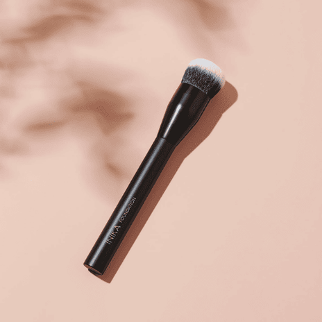 INIKA ORGANIC, makiažo pagrindo šepetėlis, 1vnt.